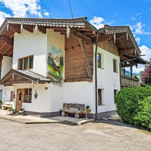 Apartment Kröll beim Geislerhof by Interhome