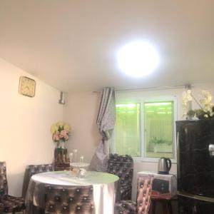 Silver Room Guest House Very Close Bangkok Hospital