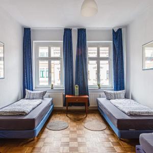Enjoy your stay with DKN apartments - Mon-Sun - Late night check-in - Multilanguage - Near Railway station - Witamy serdecznie