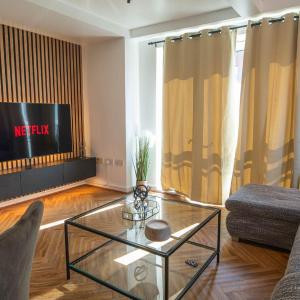 Urban Luxury: Spinningfields 2 Bed Apartment