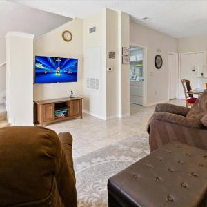 8569 Crystal Cove
