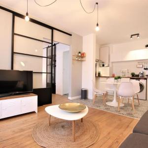 Toulouse grand T2 climatisé Proche Place Dupuy