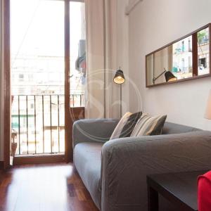 Tranquilo y luminoso apartamento en el Eixample