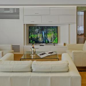 EDES Central Suite Perfect Location & Modern