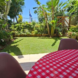 Holiday garden apartment עם מקלט