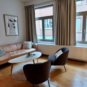 Cosy & modern historical cottage in old town - Leon 4P