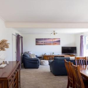 54 Bunga Street