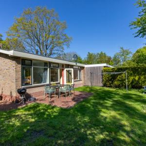 Bungalow near Dutch Beach with Garden