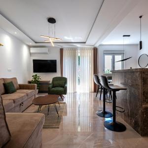 Cosy Duplex near Bus Station