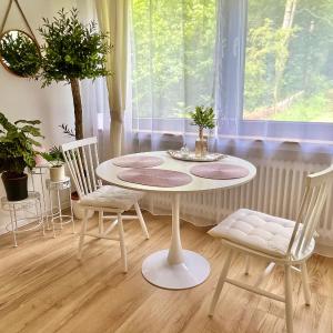 Cronenberger Apartment mit Garten - kontaktloses Einchecken, Netflix, Kingsize-Bett