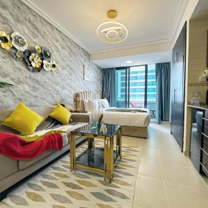 Cosmos Living Charming Studio with Balcony