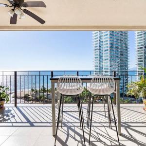 Luxury Oceanfront 5 Pools Restaurant BBQ Sunsets