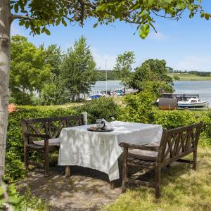 1 Bedroom Stunning Home In Svendborg