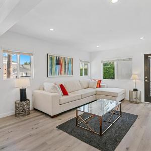 Muirfield Chic City Bungalow with Parking 1,2,3