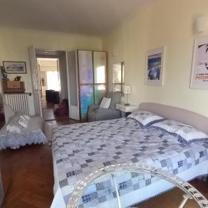 Spacious and Sunny
