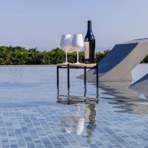 Oikos Sani Suites
