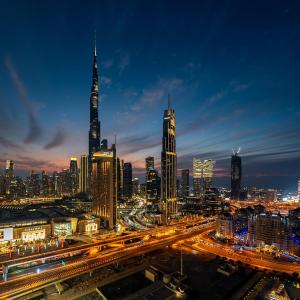 Luxury 2BR Burj Khalifa Views 5Min Walk Dubai Mall