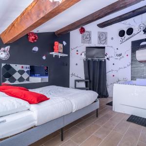 Le Poker Love Jacuzzi