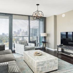 Piedmont Park 3 bdrm with city views