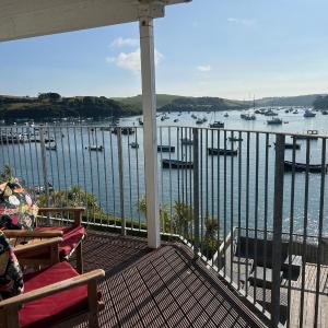 N° 28 The Salcombe