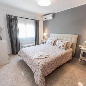 III Apartamentos Morales & Arnal Acogedor y a 450m
