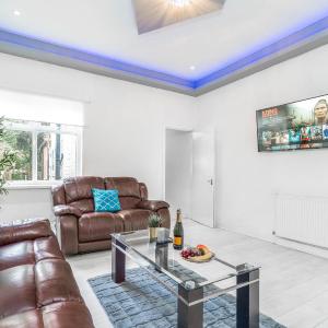 Five Bedroom Townhouse - Near City Centre - Edgbaston - On Street Parking - Wifi - Netflix - 974P