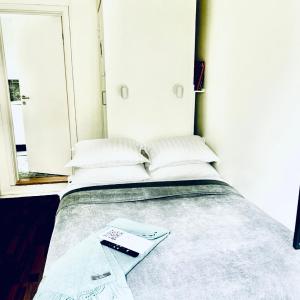 Studio 104- Free PARKING onsite -Private entrance