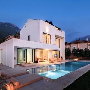 Villa Neo with 2 private pools, bbq, jacuzzi and sauna