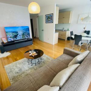 Kates Place Split Centar