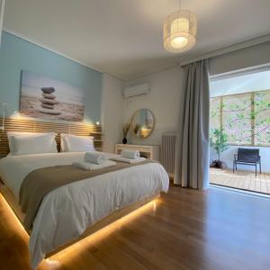 Vouliagmeni Seaside Luxury Home