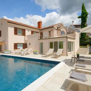 Villa Rosy by Istrialux