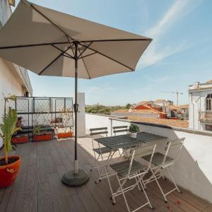 Downtown Classic With Terrace by Vacationy