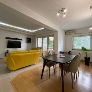 Jurukov City Park Apartment