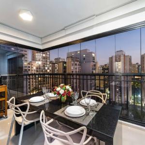 7 Aptos Premium Decorados 2 Qtos Suíte e 1 Qto Vista Panorâmica Varanda Piscina Academia Garagem WiFi Perto do Metrô SP