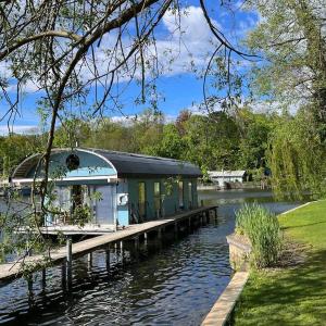Hausboot Dotty mit Dachterrasse am Stößensee