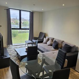Liverpool modern family living