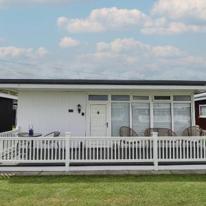 23 Cherry Park