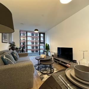 Cozy City Centre Apartment with Free Gym and Free Coffee