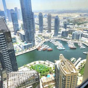 Marina View Luxury Apartment