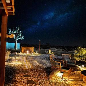 The Desert Shire Stargazing,Cold Plung & LargeSpa