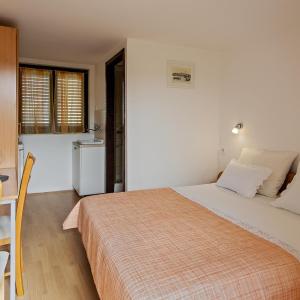 Room in Rogoznica with W-LAN 3338-5