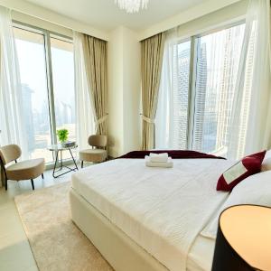 SVIZONA Premium 3BR Suite with Iconic Burj Khalifa, Dubai Fountain & Opera Views, Downtown Dubai