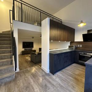 Luxurious 1-Bedroom with Parking