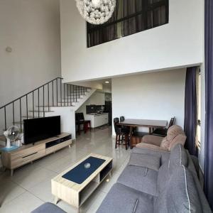 Spacious Home at Heart of Cyber Mamadovs Kor