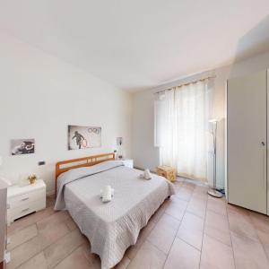 Landini Apartment by Florence Sweet Homes
