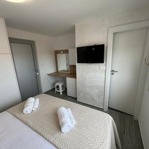 Rooms and Apartments Zara