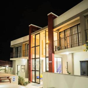 Thabeng Hotel & Restaurant