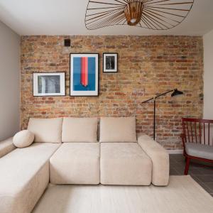 Metro Racławicka Loft Apartment by BookingHost