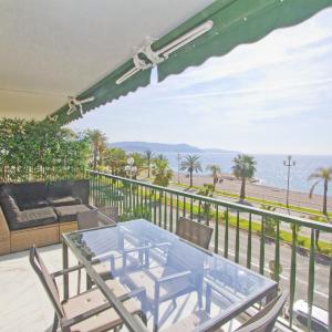 Luxury Flat Beachfront Nice