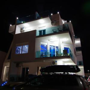 A3 Apartments